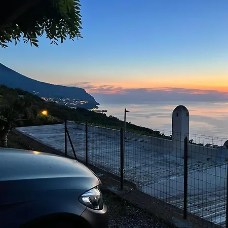 La Casuzza Dei Re * Malfa (Salina)