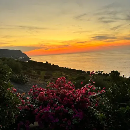 La Casuzza Dei Re Villa Malfa (Salina)