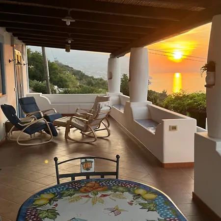 La Casuzza Dei Re Villa Malfa (Salina)