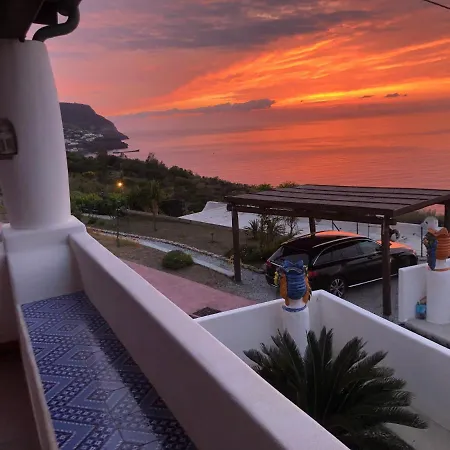 La Casuzza Dei Re Villa Malfa (Salina)