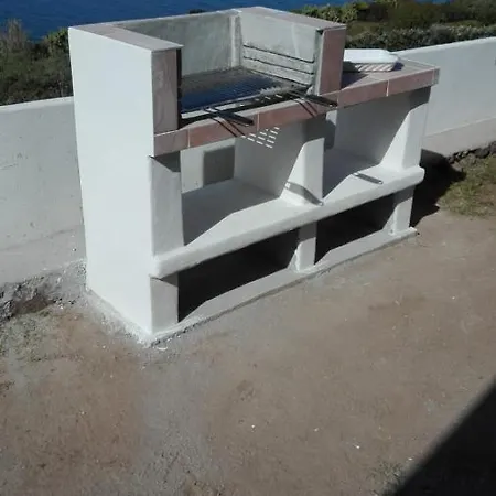 Villa La Casuzza Dei Re Malfa (Salina)